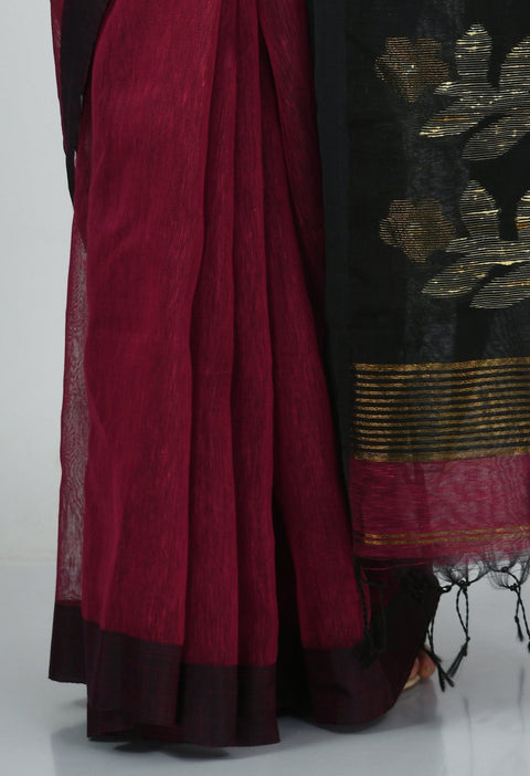 Beautiful Silk Linen Jamdani Saree with Contrast Pallu - Swapna Creation