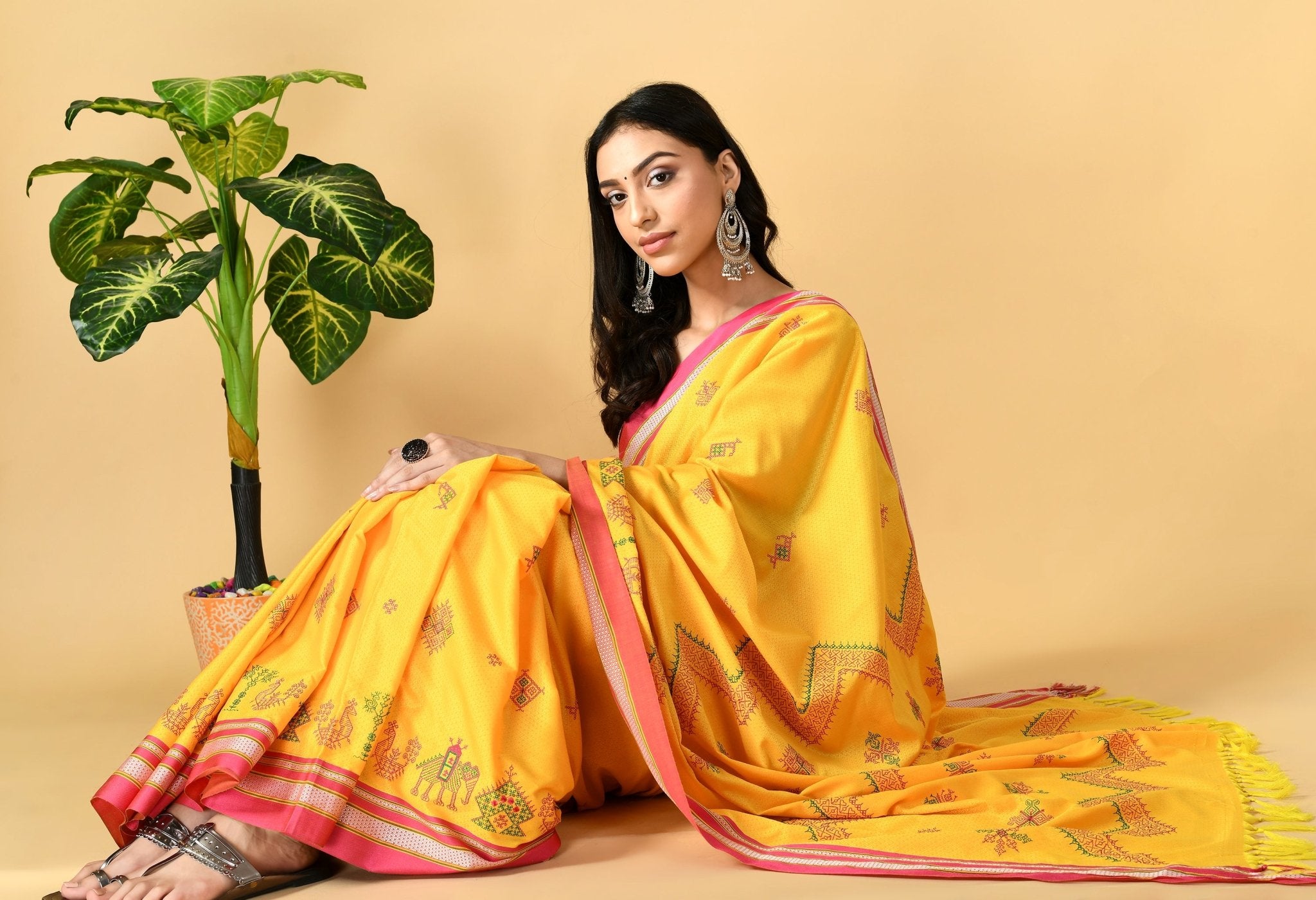 Khunn Saree: Gorgeous addition to your wardrobe