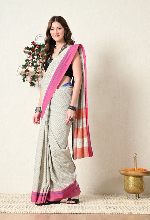 Mahika Handwoven Patteda Anchu  Cotton Checked Saree - Off White