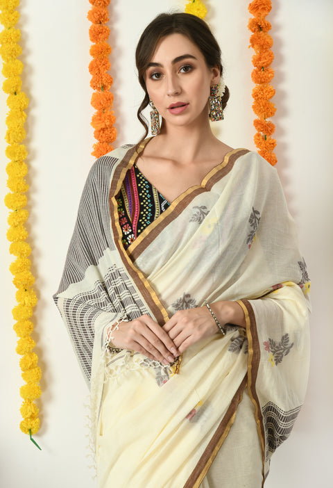 White Cream Cotton Handwoven Jamdani Saree