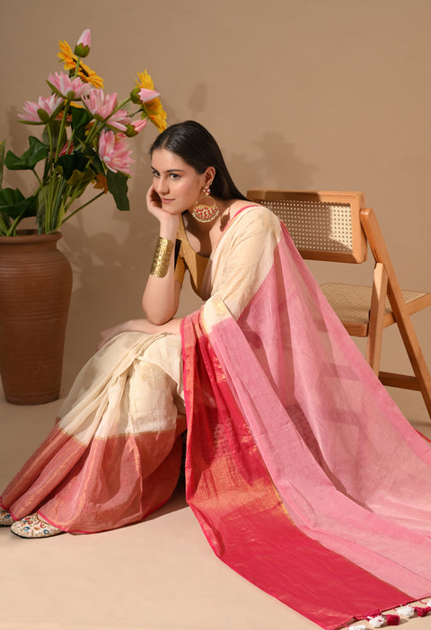 Handwoven Mul Cotton Zari Hibiscus Flower Saree - Off white/Pink