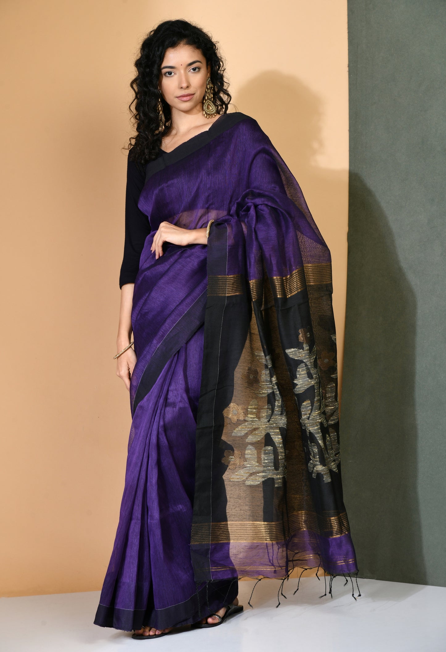 Purple Silk Linen Jamdani Saree with Contrast Pallu