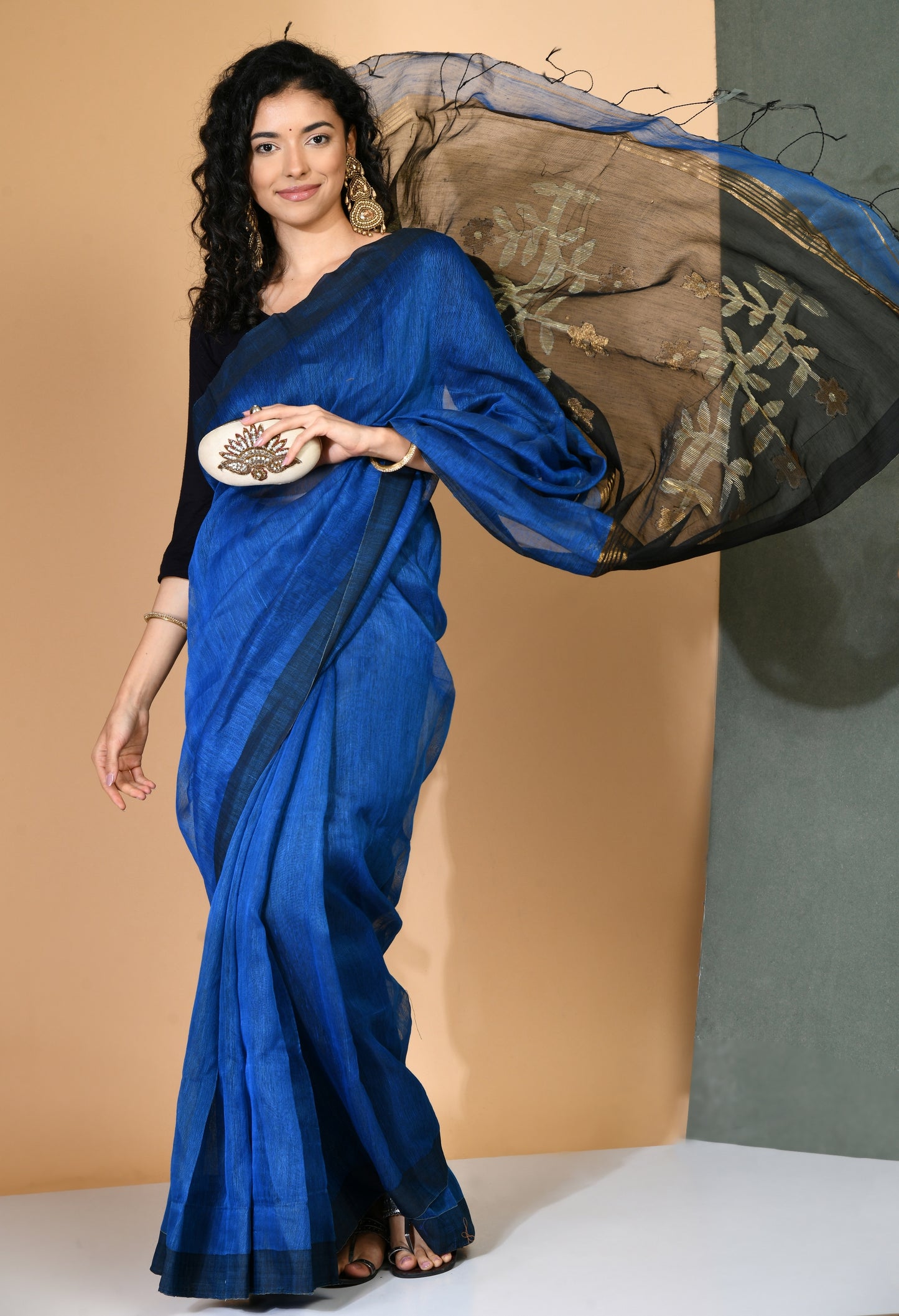 Blue Silk Linen Jamdani Saree with Contrast Pallu - Swapna Creation