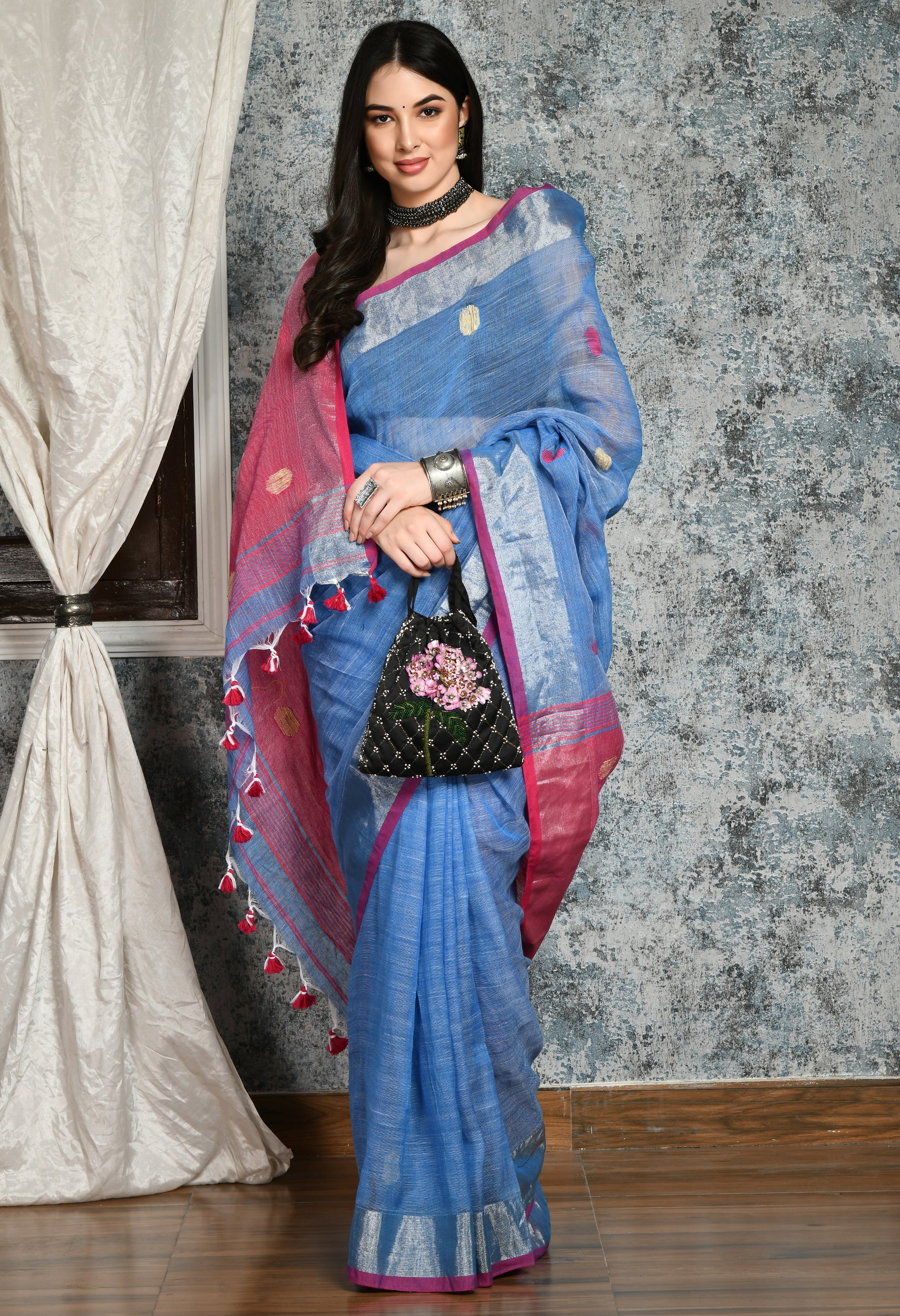 Powder Blue with Pink Pallu Linen Jamdani Buti Saree - Swapna Creation