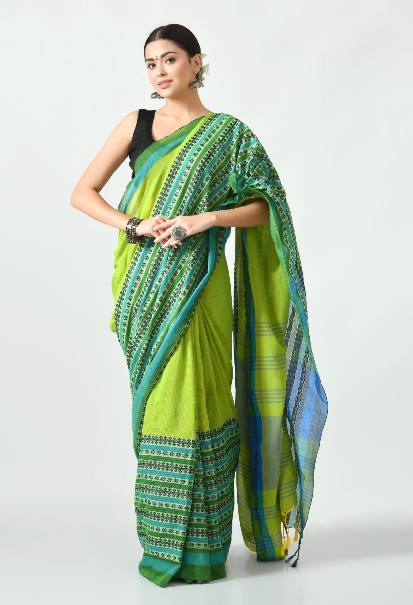 Green Multicolor Border Begumpuri Khadi Cotton Saree - Swapna Creation